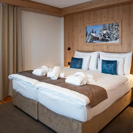Boutique Hotel Corbetta & Spa - A 5 Minutes De L'Autoroute A12 Aux Paccots Sur Montreux, Profitez De La Montagne Et Du Lac Leman- Loft Familial Disponible-2